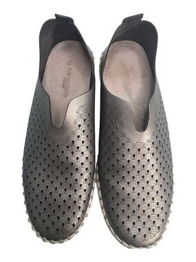 Ilse Jacobsen Tulip 3576 Slip-On Perforated Casual Shoes in Gunmetal Gray Size 8